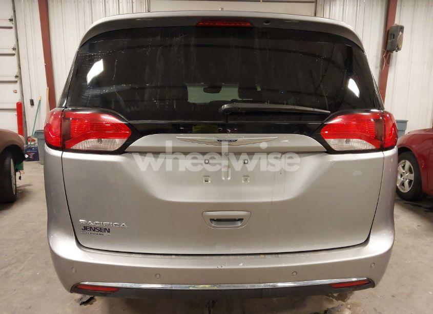 Photo 16 of 2017 Chrysler Pacifica TOURING-L PLUS (VIN 2C4RC1EG4HR628364)