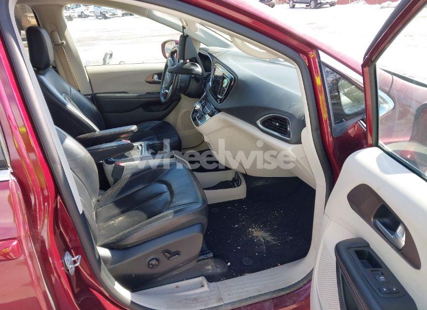 Photo 5 of 2017 Chrysler Pacifica TOURING-L PLUS (VIN 2C4RC1EG4HR656200)