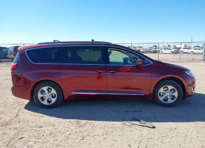 Photo 13 of 2017 Chrysler Pacifica TOURING-L PLUS (VIN 2C4RC1EG5HR539080)