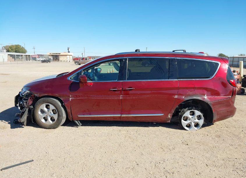 Photo 14 of 2017 Chrysler Pacifica TOURING-L PLUS (VIN 2C4RC1EG5HR539080)