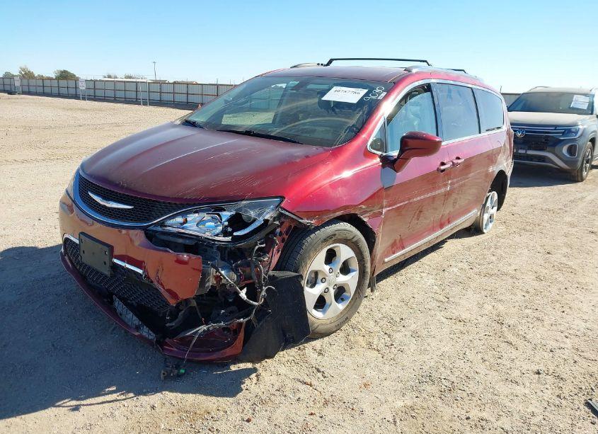 Photo 2 of 2017 Chrysler Pacifica TOURING-L PLUS (VIN 2C4RC1EG5HR539080)
