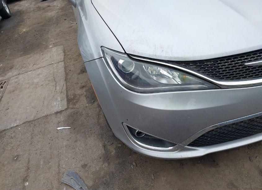 Photo 12 of 2017 Chrysler Pacifica TOURING-L PLUS (VIN 2C4RC1EG5HR705453)