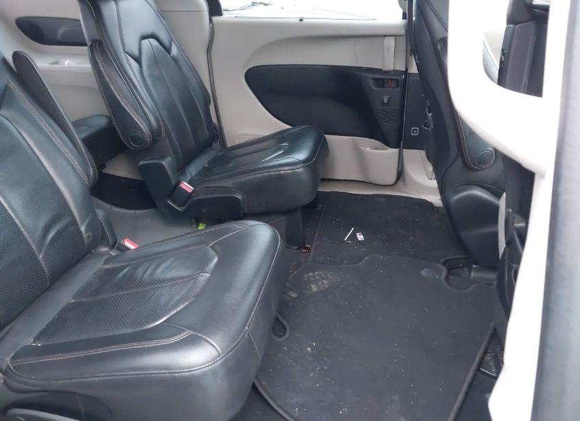 Photo 8 of 2017 Chrysler Pacifica TOURING-L PLUS (VIN 2C4RC1EG5HR705453)