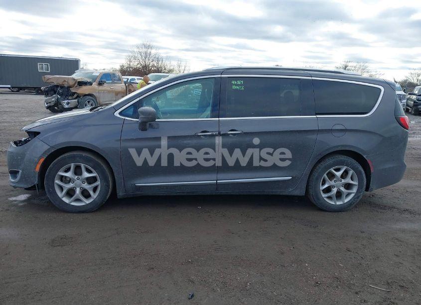 Photo 15 of 2017 Chrysler Pacifica TOURING-L PLUS (VIN 2C4RC1EG5HR752871)