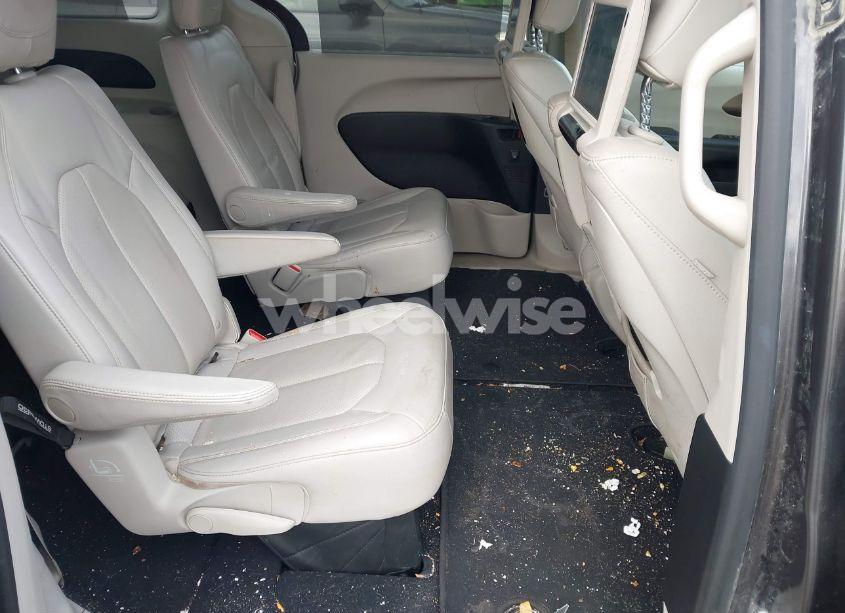 Photo 8 of 2017 Chrysler Pacifica TOURING-L PLUS (VIN 2C4RC1EG5HR752871)