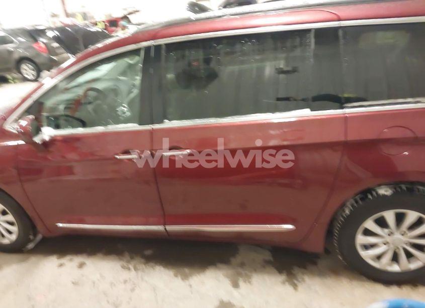 Photo 14 of 2018 Chrysler Pacifica TOURING L PLUS (VIN 2C4RC1EG5JR227511)