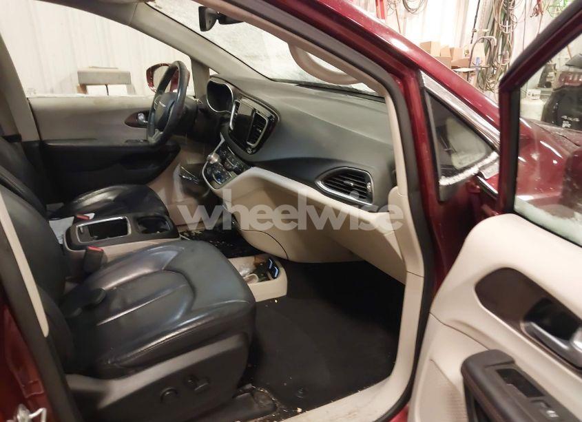 Photo 5 of 2018 Chrysler Pacifica TOURING L PLUS (VIN 2C4RC1EG5JR227511)