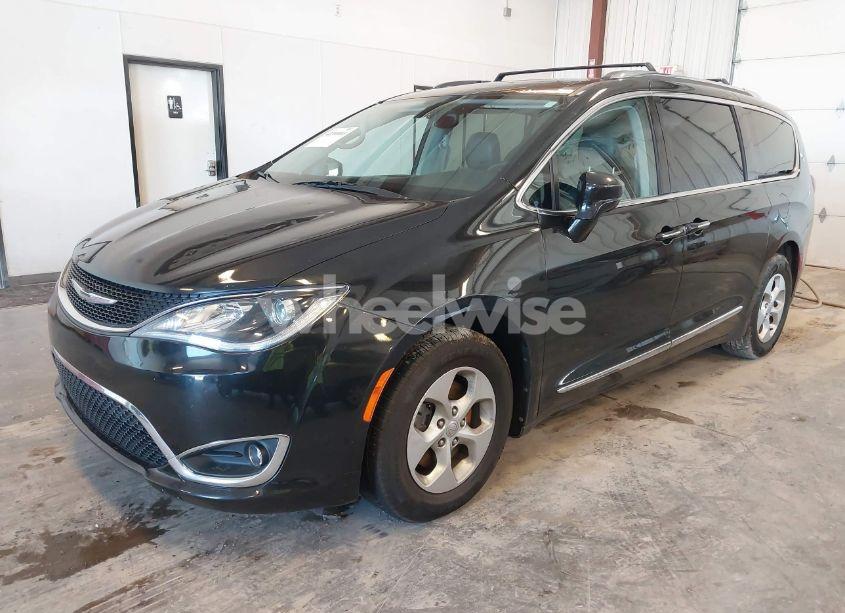 Photo 2 of 2017 Chrysler Pacifica TOURING-L PLUS (VIN 2C4RC1EG6HR592175)