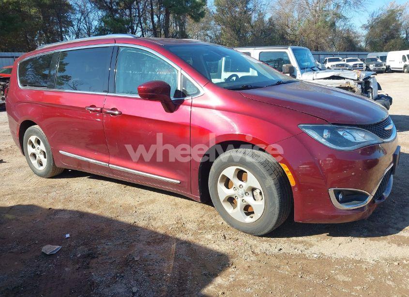 2017 Chrysler Pacifica TOURING-L PLUS (VIN 2C4RC1EG6HR597845) main photo