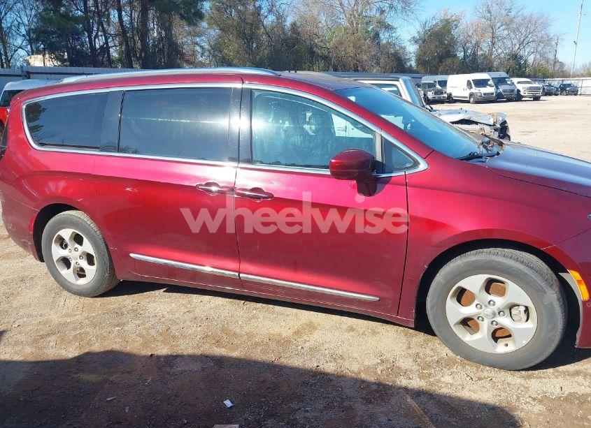 Photo 13 of 2017 Chrysler Pacifica TOURING-L PLUS (VIN 2C4RC1EG6HR597845)