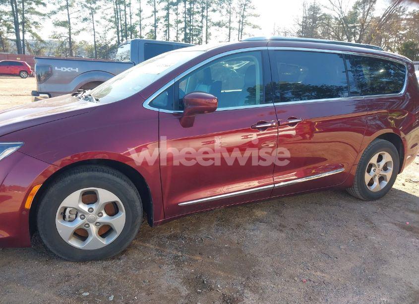 Photo 14 of 2017 Chrysler Pacifica TOURING-L PLUS (VIN 2C4RC1EG6HR597845)