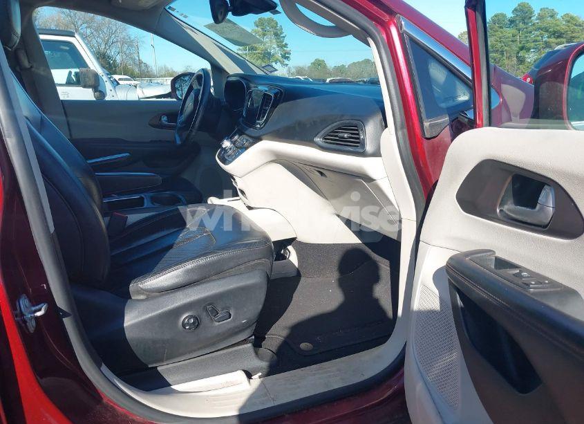 Photo 5 of 2017 Chrysler Pacifica TOURING-L PLUS (VIN 2C4RC1EG6HR597845)