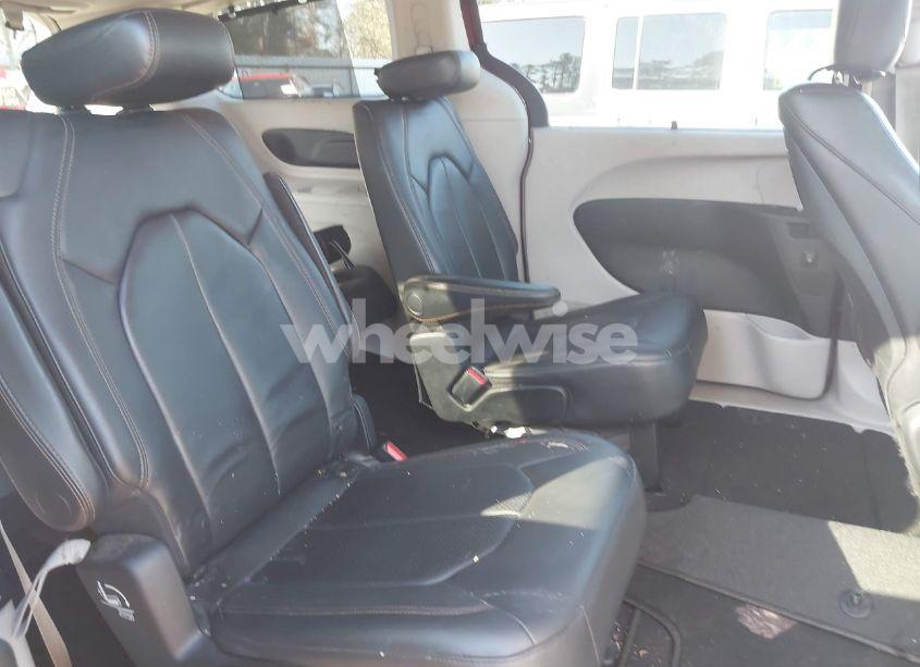 Photo 8 of 2017 Chrysler Pacifica TOURING-L PLUS (VIN 2C4RC1EG6HR597845)