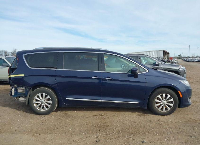Photo 13 of 2018 Chrysler Pacifica TOURING L PLUS (VIN 2C4RC1EG6JR108558)