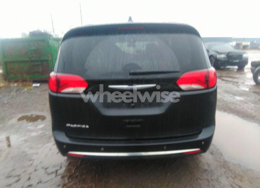 Photo 16 of 2018 Chrysler Pacifica TOURING L PLUS (VIN 2C4RC1EG6JR293128)