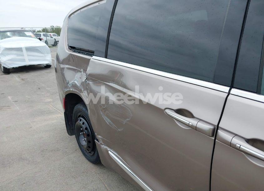 Photo 17 of 2017 Chrysler Pacifica TOURING-L PLUS (VIN 2C4RC1EG7HR594632)