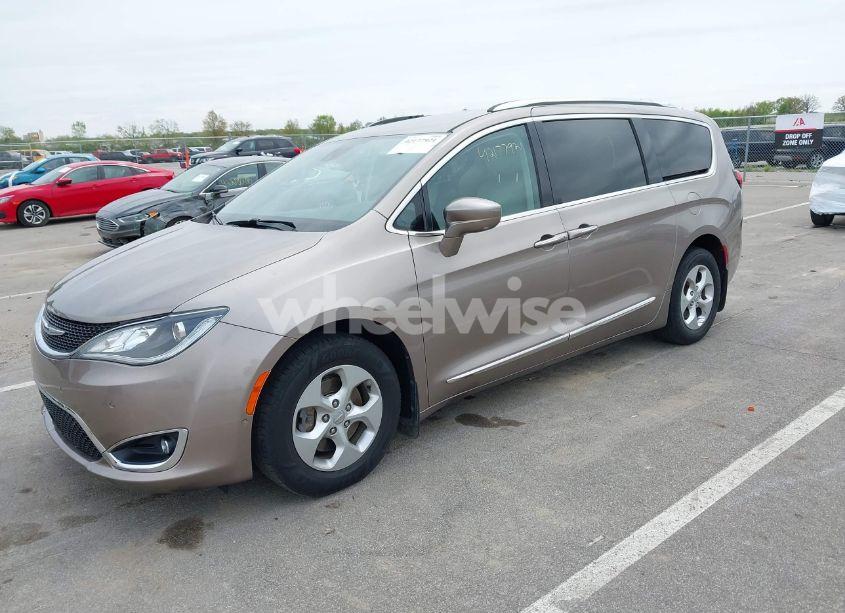 Photo 2 of 2017 Chrysler Pacifica TOURING-L PLUS (VIN 2C4RC1EG7HR594632)