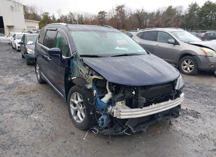 Photo 6 of 2017 Chrysler Pacifica TOURING-L PLUS (VIN 2C4RC1EG7HR614152)