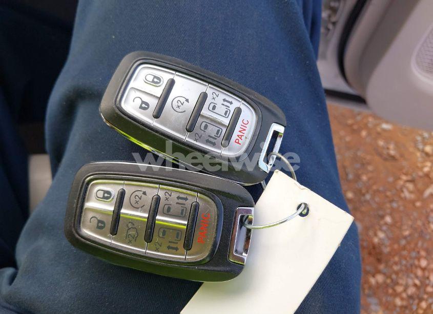 Photo 11 of 2017 Chrysler Pacifica TOURING-L PLUS (VIN 2C4RC1EG7HR668907)