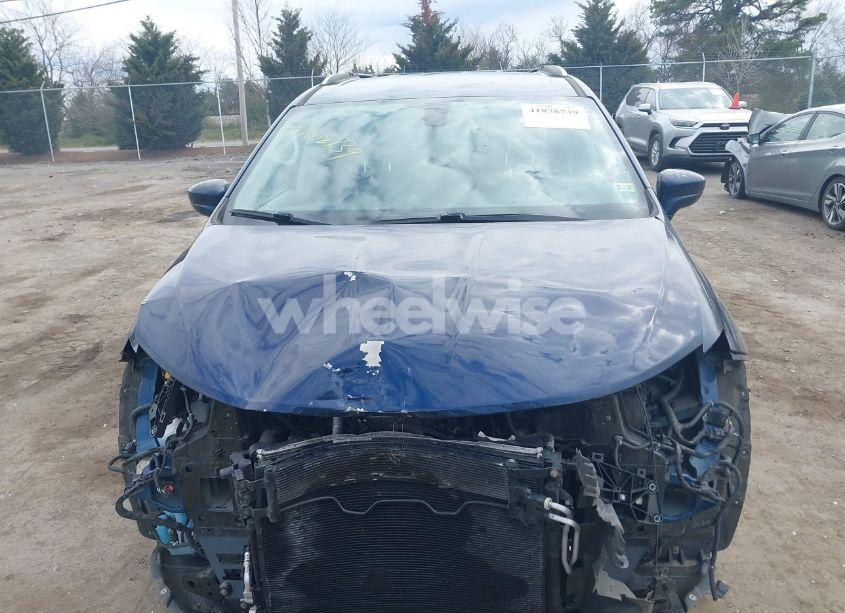 Photo 12 of 2018 Chrysler Pacifica TOURING L PLUS (VIN 2C4RC1EG7JR258033)