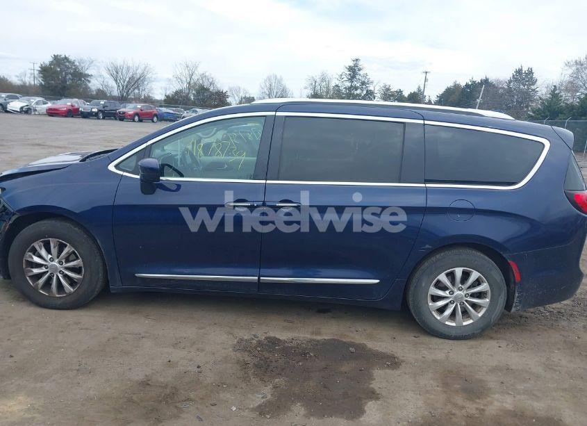 Photo 14 of 2018 Chrysler Pacifica TOURING L PLUS (VIN 2C4RC1EG7JR258033)