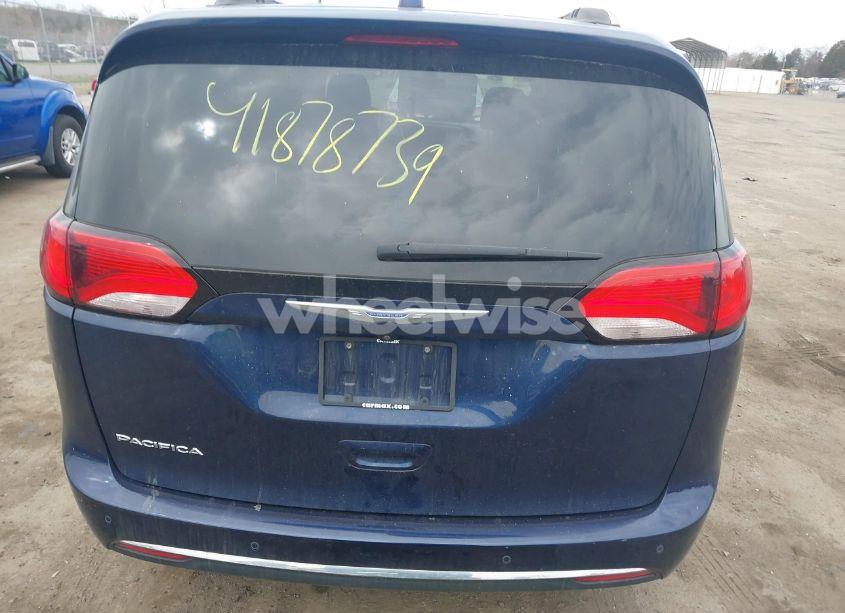 Photo 16 of 2018 Chrysler Pacifica TOURING L PLUS (VIN 2C4RC1EG7JR258033)