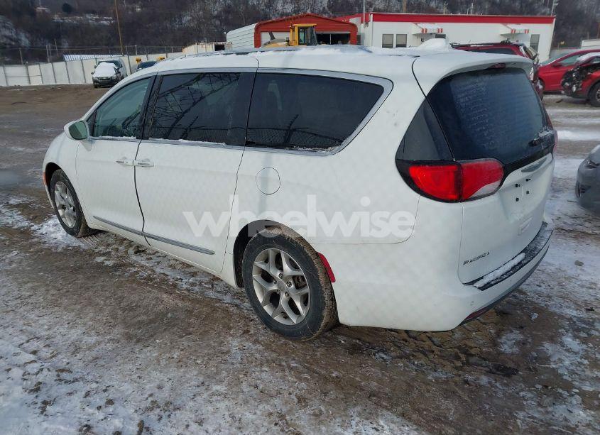 Photo 3 of 2018 Chrysler Pacifica TOURING L PLUS (VIN 2C4RC1EG7JR271199)