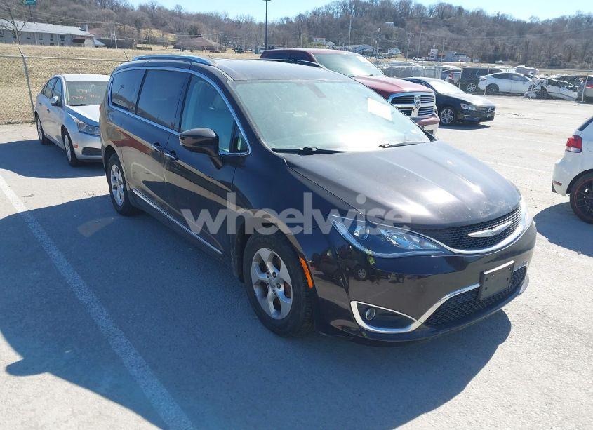 2017 Chrysler Pacifica TOURING-L PLUS (VIN 2C4RC1EG8HR543169) main photo