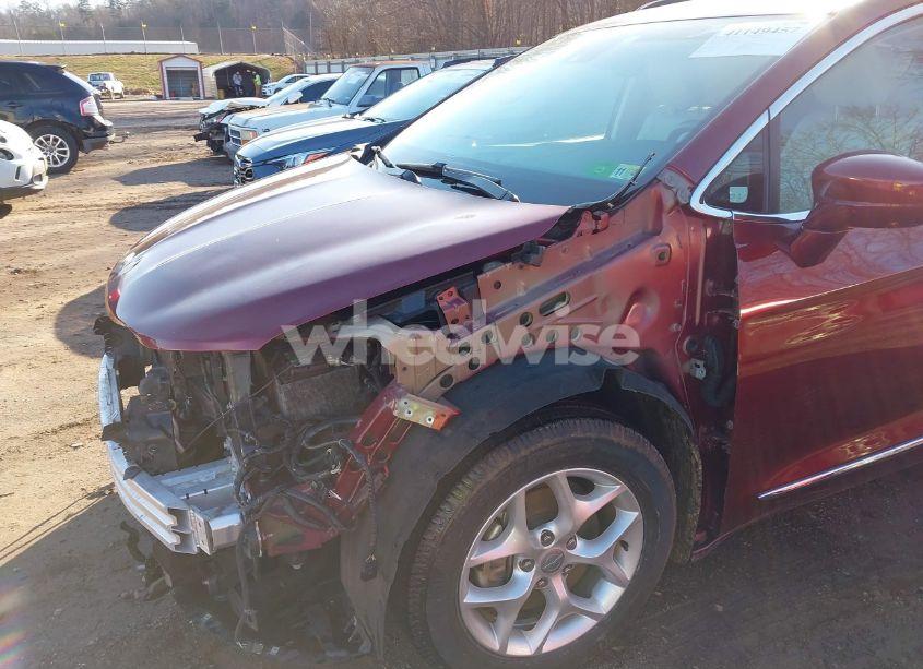 Photo 6 of 2017 Chrysler Pacifica TOURING-L PLUS (VIN 2C4RC1EG8HR570713)