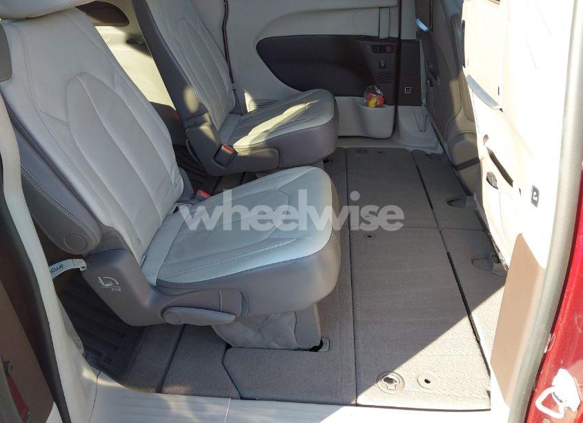 Photo 8 of 2017 Chrysler Pacifica TOURING-L PLUS (VIN 2C4RC1EG8HR570713)