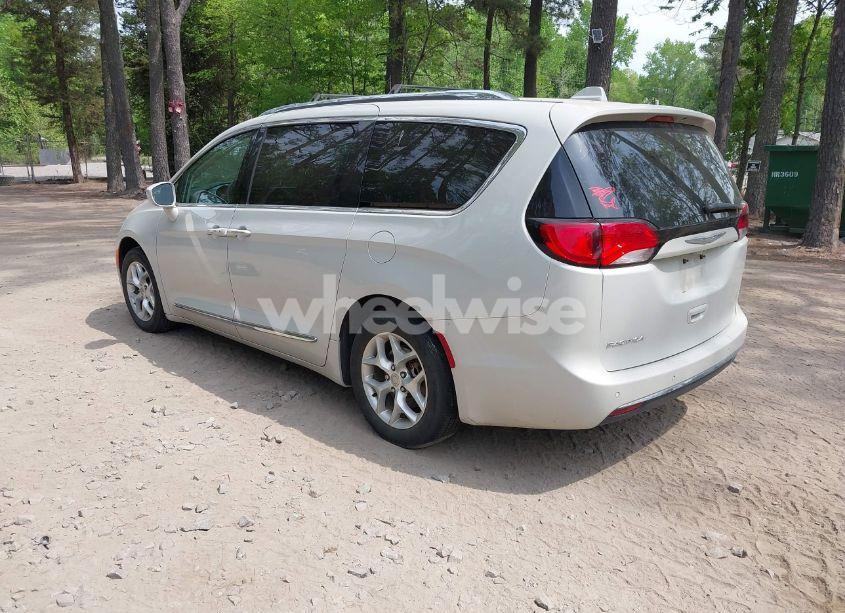 Photo 3 of 2017 Chrysler Pacifica TOURING-L PLUS (VIN 2C4RC1EG8HR592307)