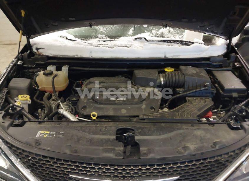 Photo 10 of 2017 Chrysler Pacifica TOURING-L PLUS (VIN 2C4RC1EG8HR851149)