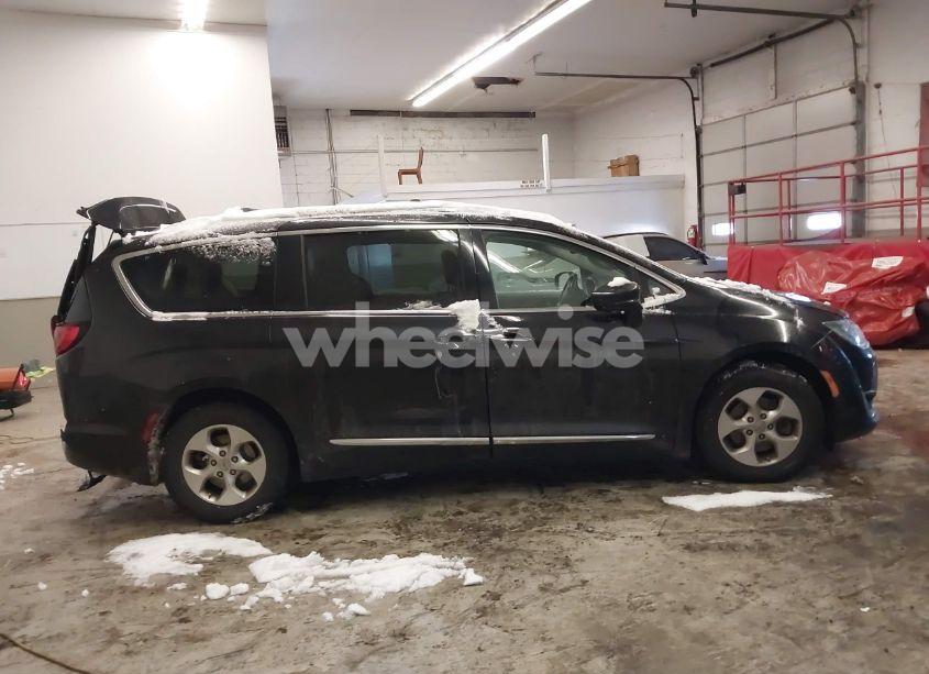 Photo 13 of 2017 Chrysler Pacifica TOURING-L PLUS (VIN 2C4RC1EG8HR851149)