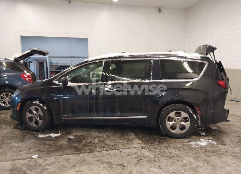 Photo 14 of 2017 Chrysler Pacifica TOURING-L PLUS (VIN 2C4RC1EG8HR851149)