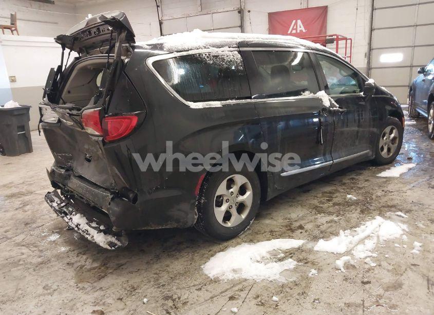 Photo 4 of 2017 Chrysler Pacifica TOURING-L PLUS (VIN 2C4RC1EG8HR851149)