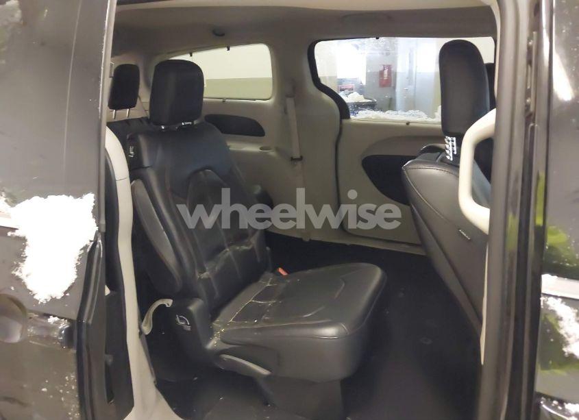 Photo 8 of 2017 Chrysler Pacifica TOURING-L PLUS (VIN 2C4RC1EG8HR851149)