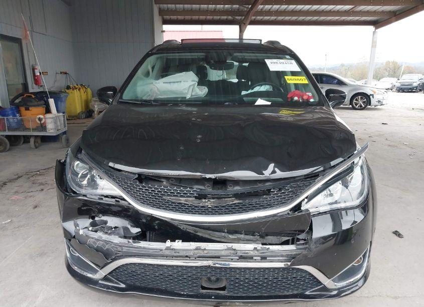 Photo 12 of 2018 Chrysler Pacifica TOURING L PLUS (VIN 2C4RC1EG8JR113454)