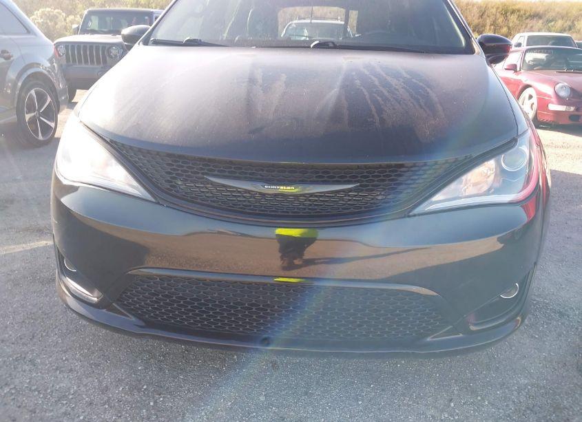 Photo 6 of 2019 Chrysler Pacifica TOURING L PLUS (VIN 2C4RC1EG8KR714641)