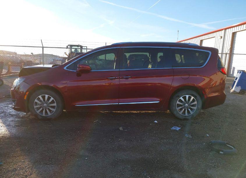 Photo 14 of 2020 Chrysler Pacifica TOURING L PLUS (VIN 2C4RC1EG8LR244368)