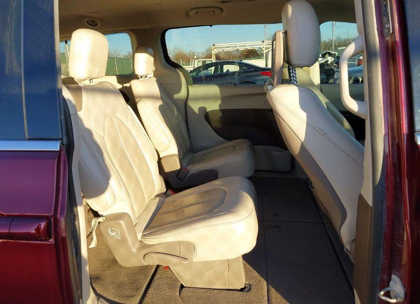 Photo 8 of 2020 Chrysler Pacifica TOURING L PLUS (VIN 2C4RC1EG8LR244368)