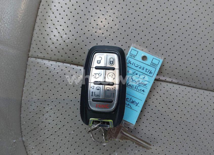 Photo 11 of 2017 Chrysler Pacifica TOURING-L PLUS (VIN 2C4RC1EG9HR514604)