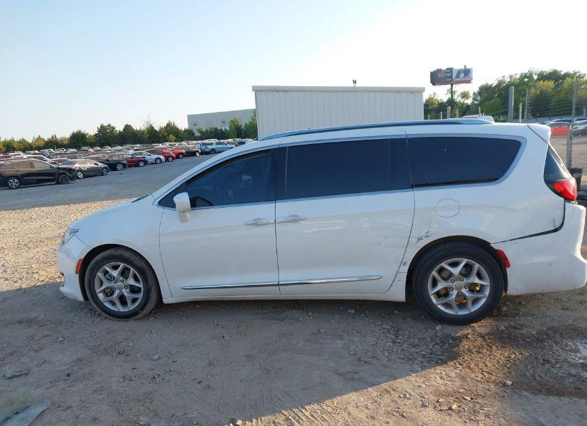 Photo 14 of 2017 Chrysler Pacifica TOURING-L PLUS (VIN 2C4RC1EG9HR752923)
