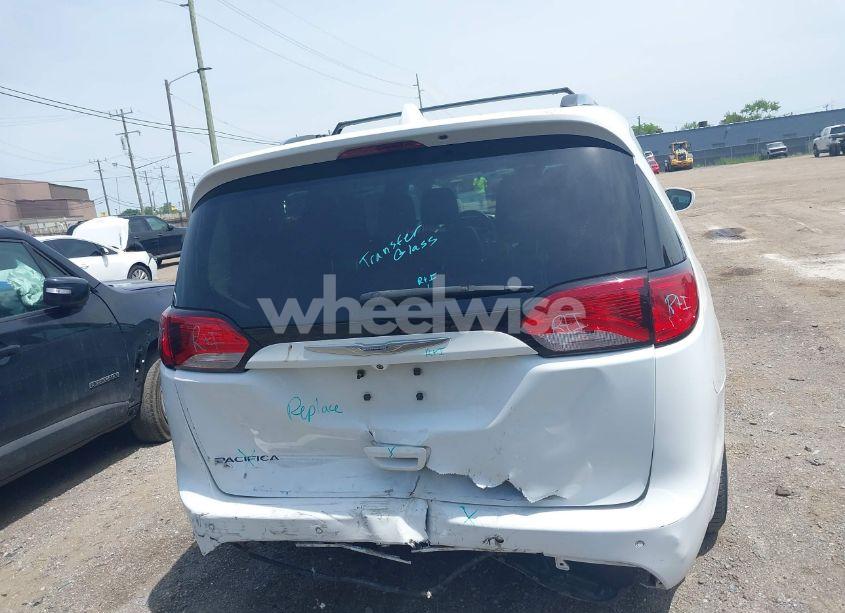 Photo 16 of 2017 Chrysler Pacifica TOURING-L PLUS (VIN 2C4RC1EG9HR835901)