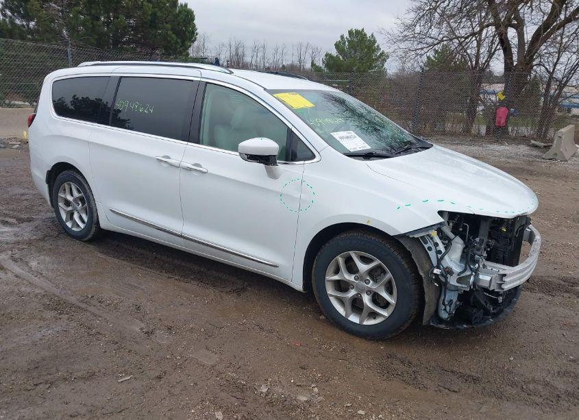 2018 Chrysler Pacifica TOURING L PLUS (VIN 2C4RC1EG9JR322573) main photo