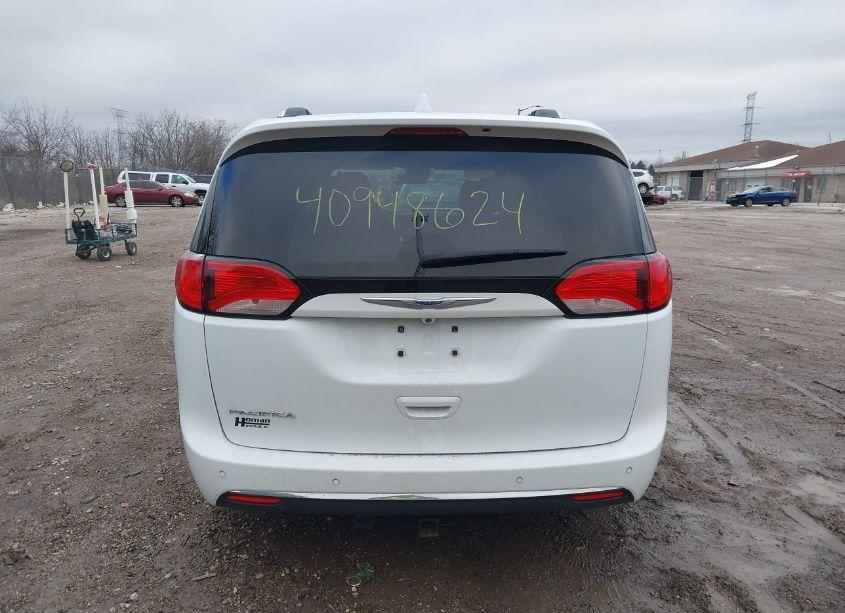 Photo 16 of 2018 Chrysler Pacifica TOURING L PLUS (VIN 2C4RC1EG9JR322573)