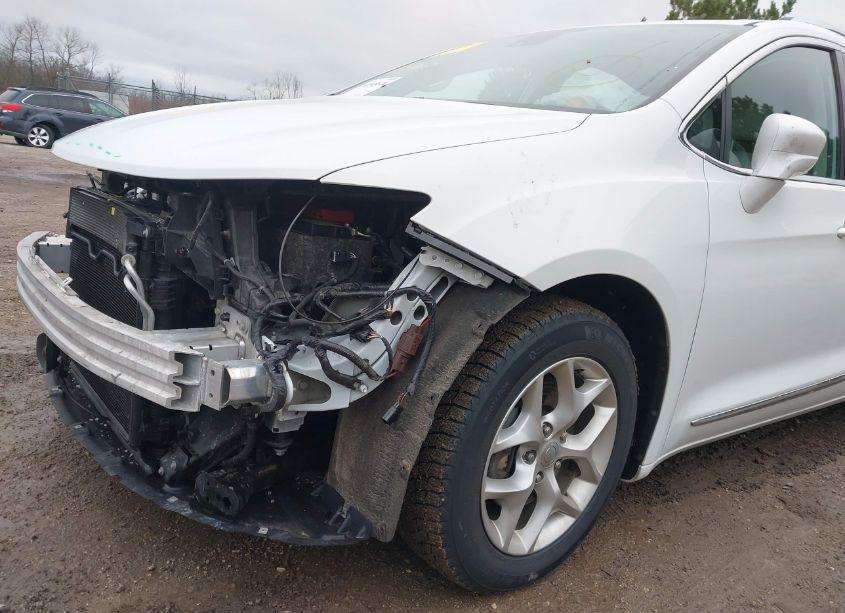 Photo 17 of 2018 Chrysler Pacifica TOURING L PLUS (VIN 2C4RC1EG9JR322573)