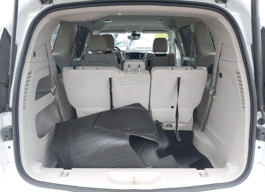 Photo 21 of 2018 Chrysler Pacifica TOURING L PLUS (VIN 2C4RC1EG9JR322573)