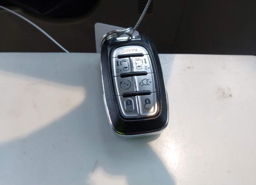 Photo 11 of 2017 Chrysler Pacifica TOURING-L PLUS (VIN 2C4RC1EGXHR788670)