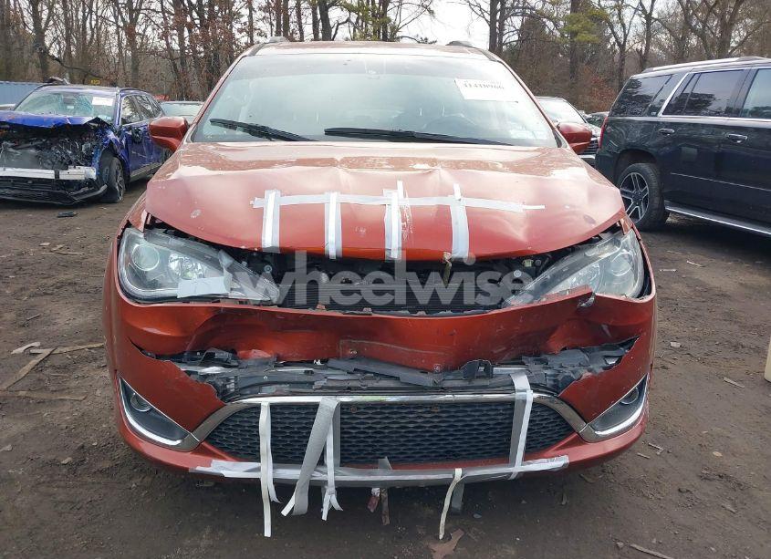 Photo 12 of 2018 Chrysler Pacifica TOURING L PLUS (VIN 2C4RC1EGXJR235703)