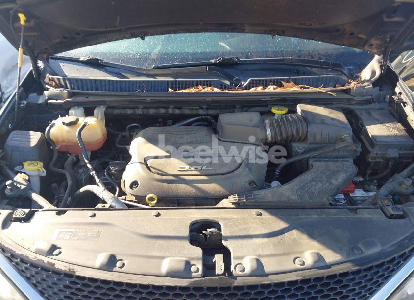 Photo 10 of 2018 Chrysler Pacifica TOURING PLUS (VIN 2C4RC1FG0JR132658)